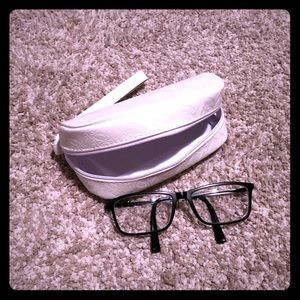 ••Oakley Glasses Case